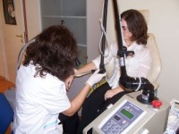 Echipament LASER CO2 - complet controlat prin microprocesor, cu emisie continua si pulsatorie, puter Echipament LASER CO2 - complet controlat prin microprocesor, cu emisie continua si pulsatorie, puter
