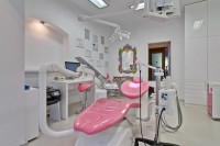 Clinica stomatologica Dent Estet Clinica stomatologica Dent Estet